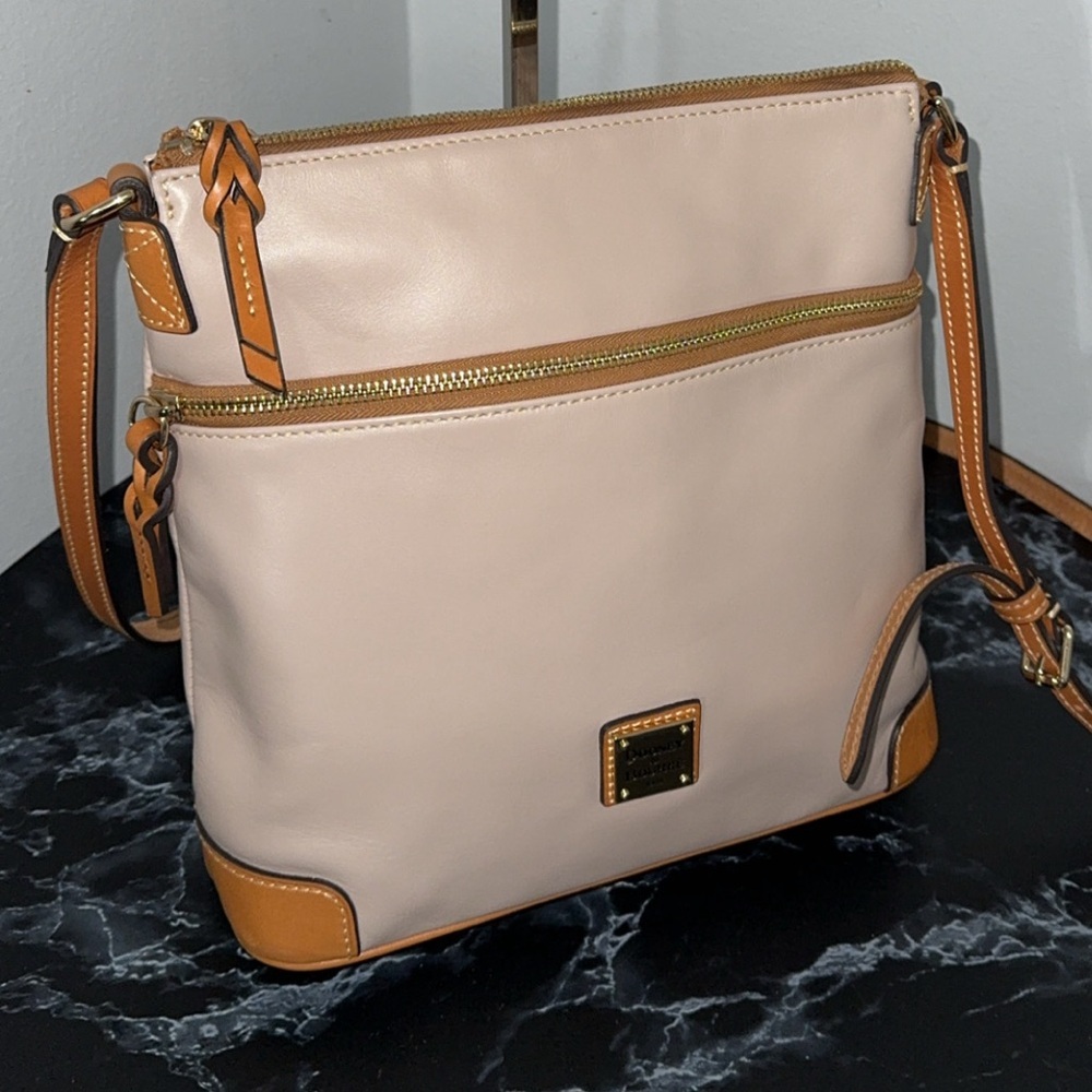 Dooney & Bourke Handbag Wexford Smooth Leather Crossbody Bag AUTHENTIC - Picture 7 of 11